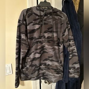 Brand New No Tags Men’s Grey Camo Half Zip-Up Fleece Sweatshirt.